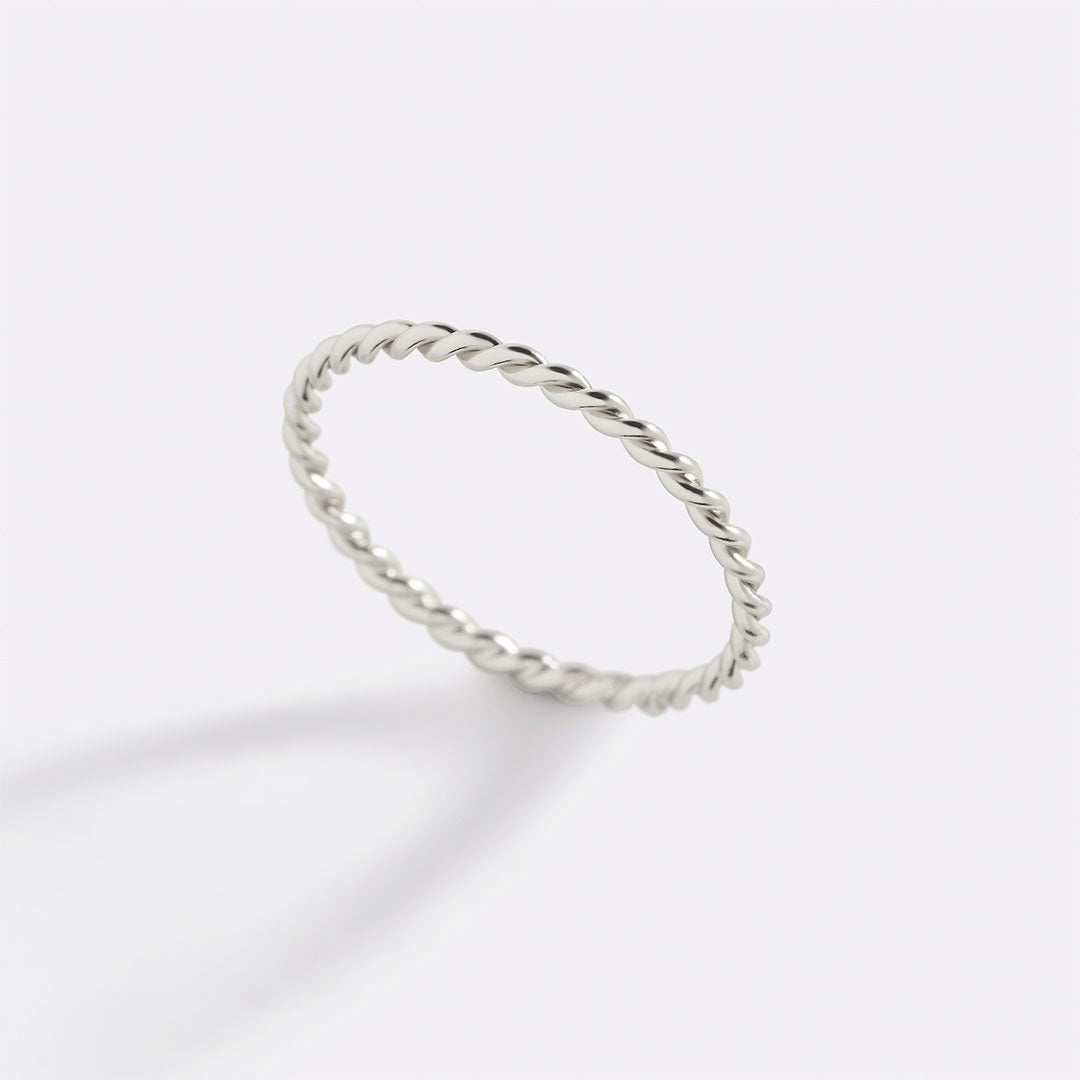 Manon – Anillo Apilable Trenzado