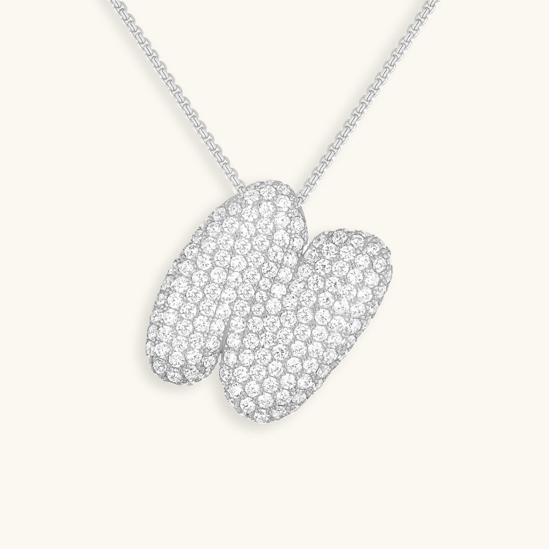 Collar de diamantes con inicial en burbuja