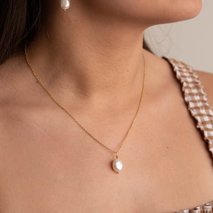 Cadena de perlas doradas - Colgante de perla brillante