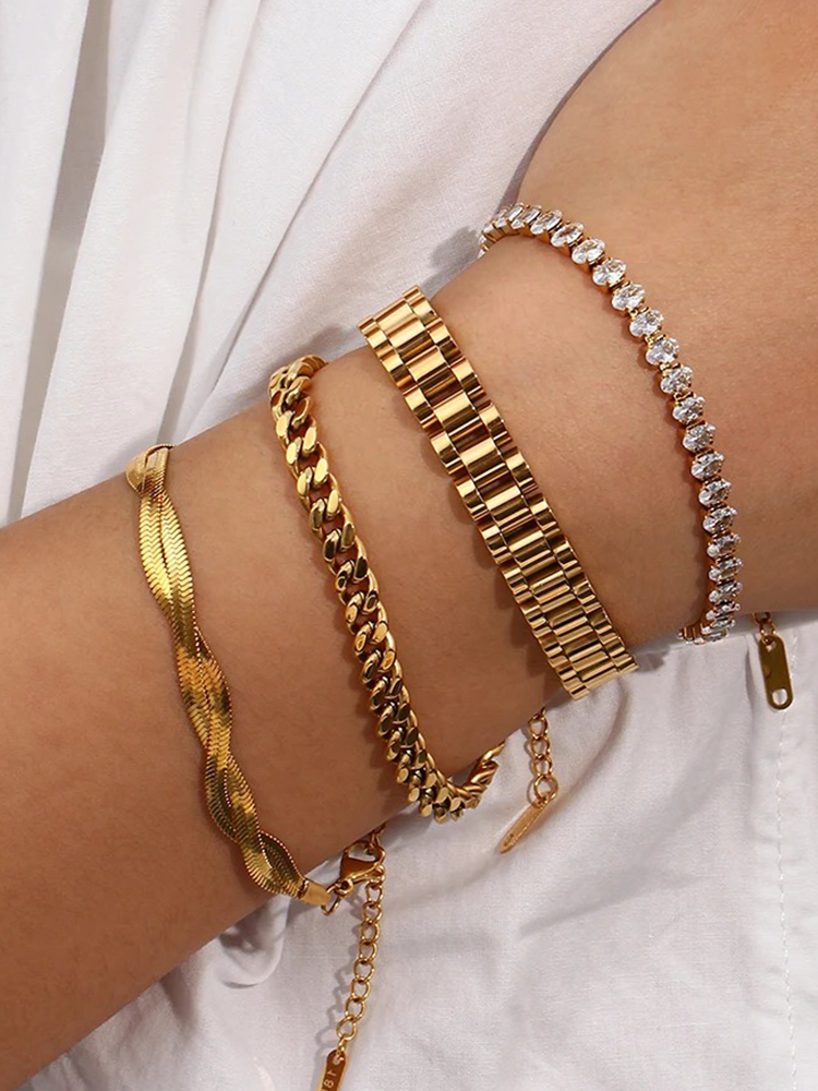 Norah – Pulsera de Tenis Dorada con Eslabones Ovalados