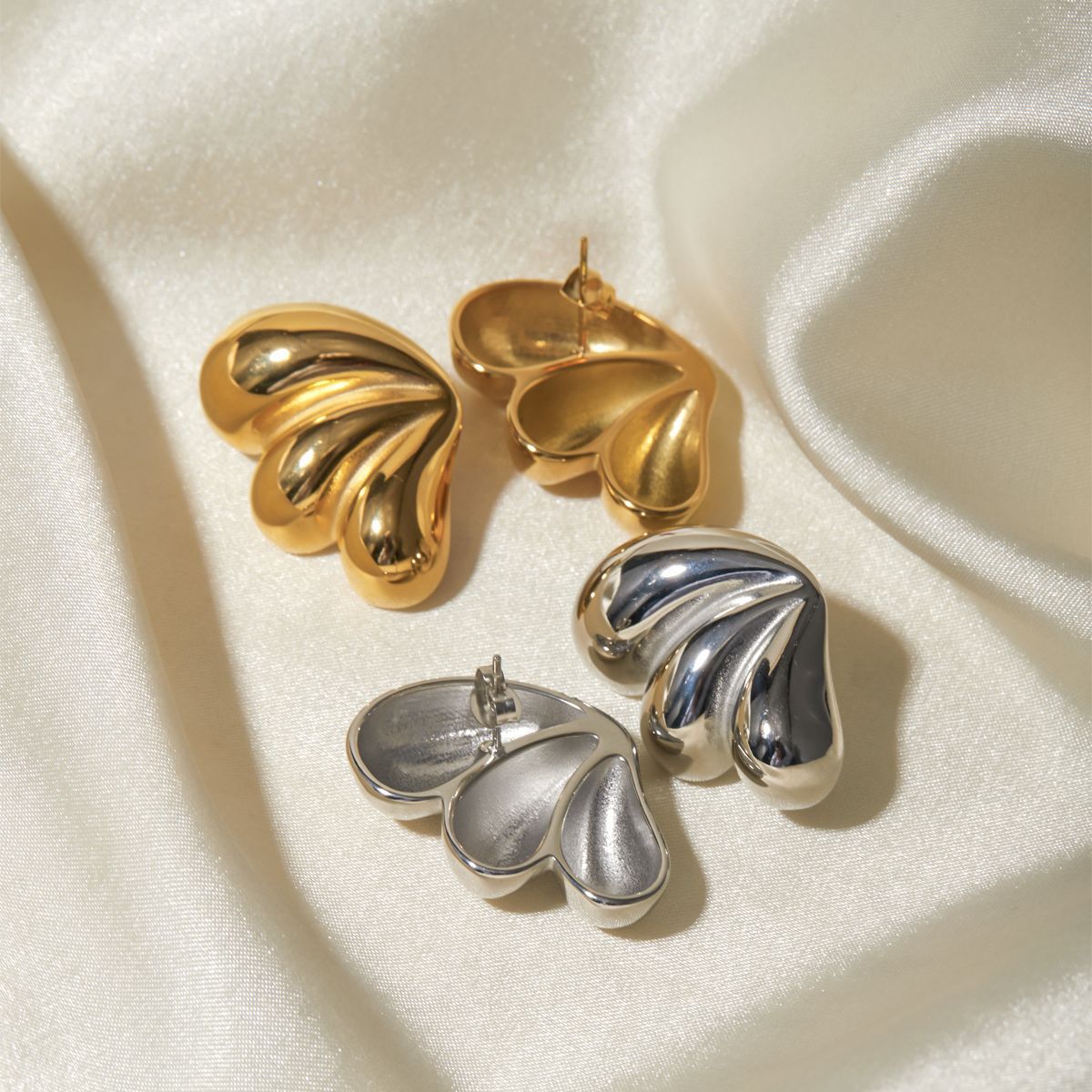 Mika - Pendientes de mariposa dorados