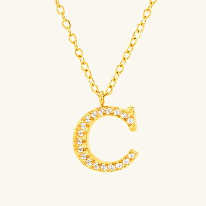 Flora – Collar Letra Fina y Elegante