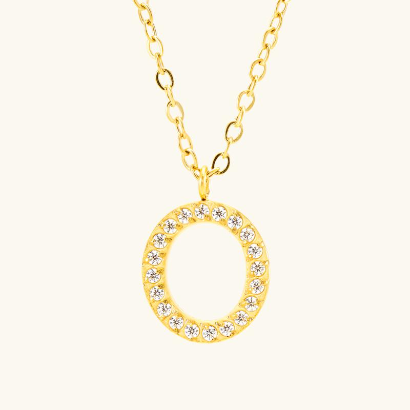 Flora – Collar Letra Fina y Elegante
