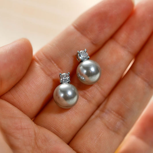 Noire – Pendientes Colgantes Atemporales con Perlas Negras