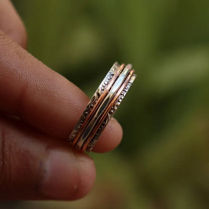 EternaSpark – Anillo Vintage Clásico con Piedras Brillantes