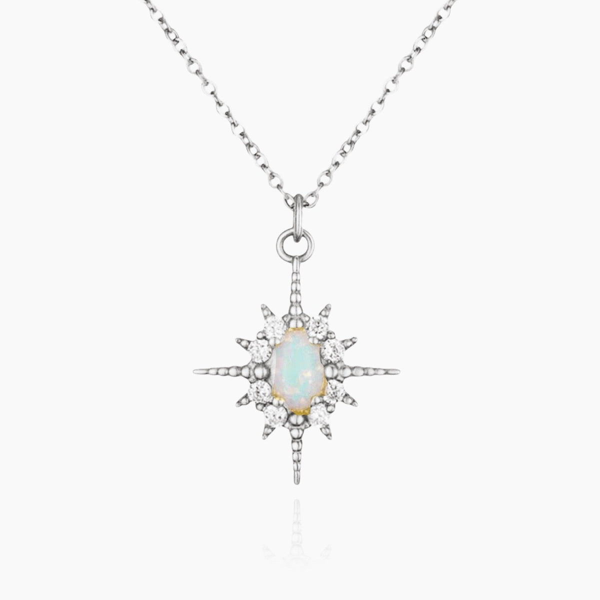 Collar Colgante Damas con Piedra Central Ovalada y Diseño de Rayos de Estrella