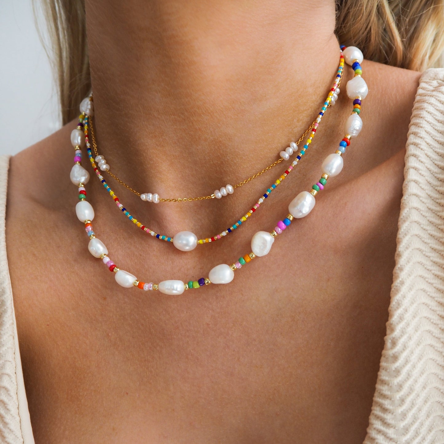 Emiko - Collar Elegante de Acero de Titanio