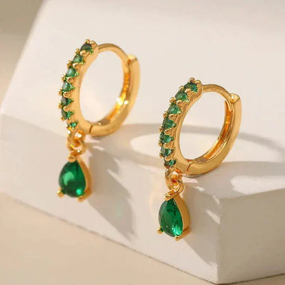 Amara – Pendientes Dorados con Esmeralda y Circonia