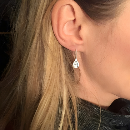Yara – Pendientes de Hoja de Diente de León en Plata de Ley 925