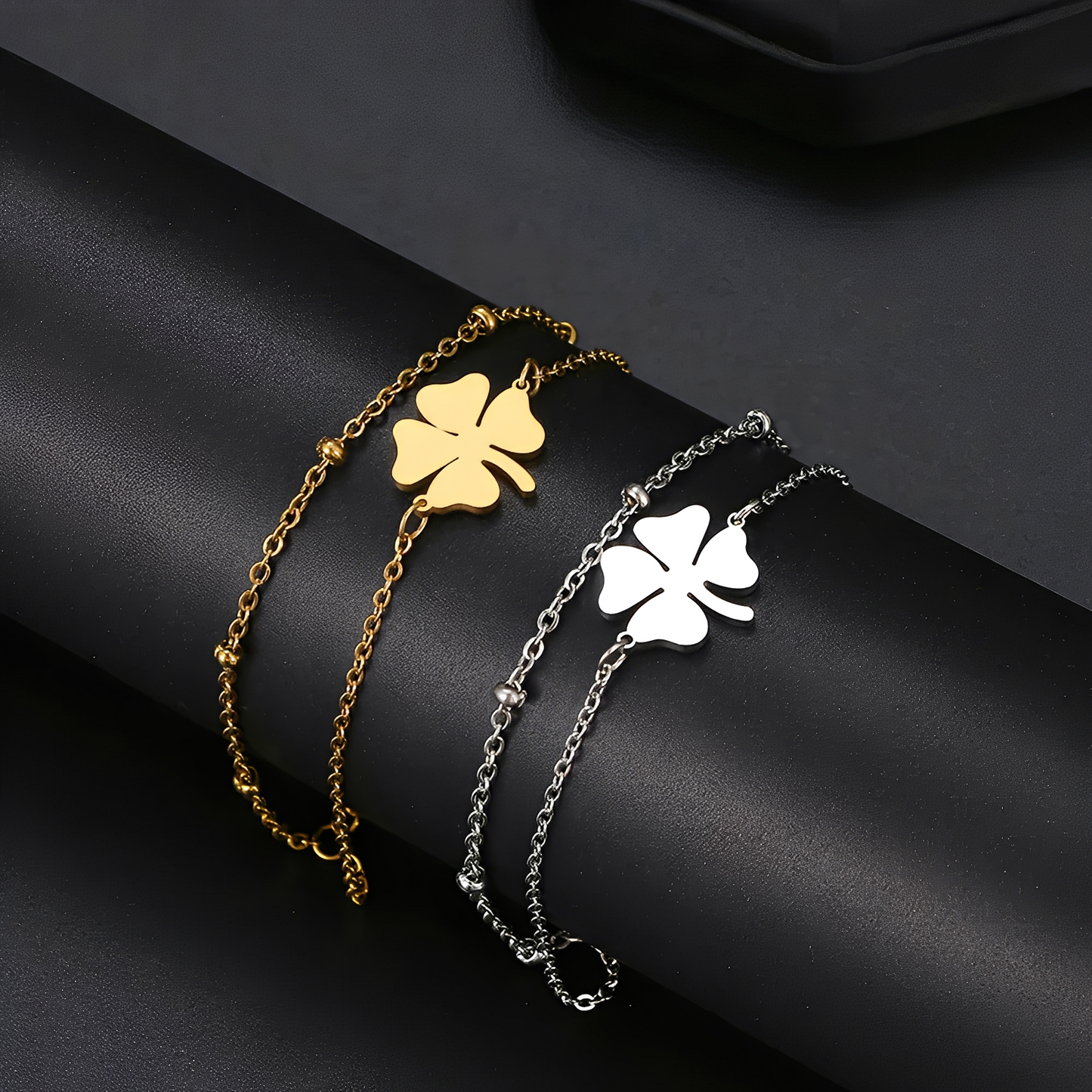 Sanya – Pulsera Trébol Dorado & Plateado