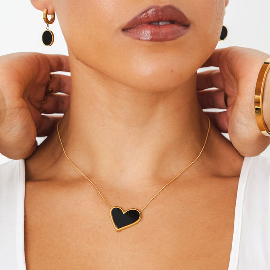 Sharlyn – Collar Colgante Corazón de Mármol