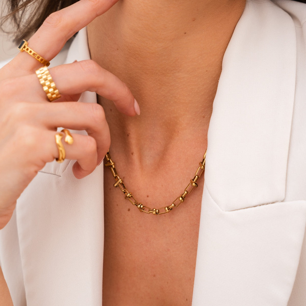 Cairo – Collar Corto Dorado