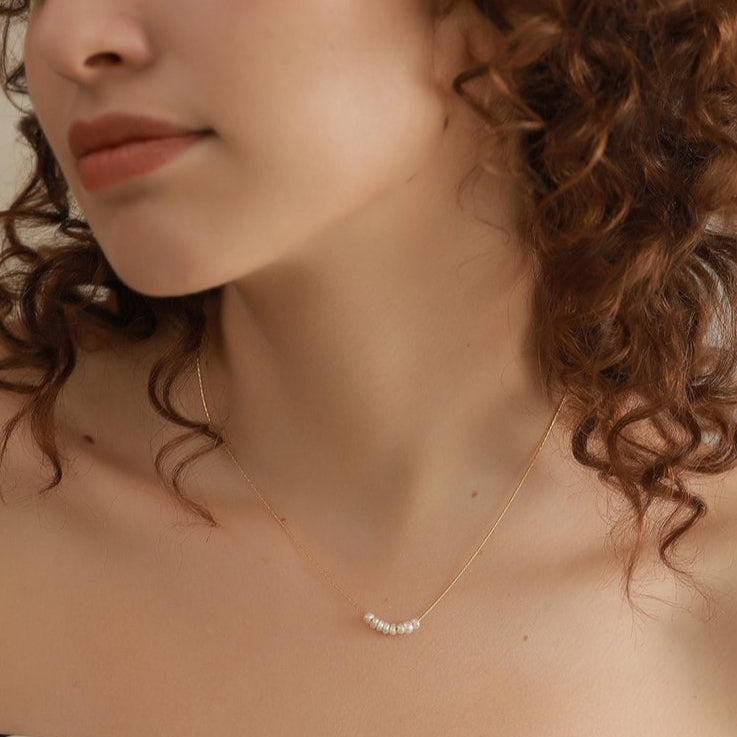 Valerie – Collar de Perlas Clásico y Elegante