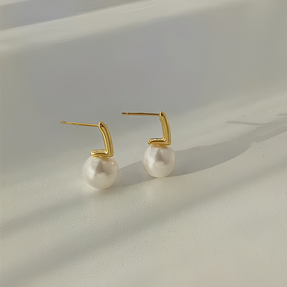 Elaine – Pendientes Atemporales con Perlas en Gota