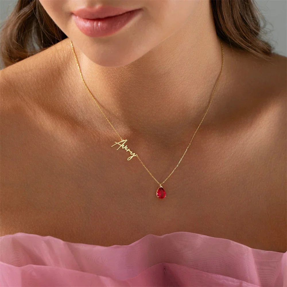 Collar de Nombre Personalizado para Mujer con Piedra en Forma de Gota