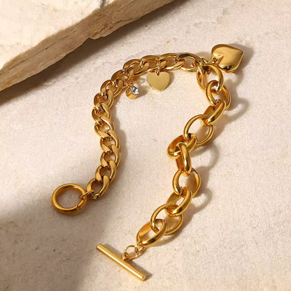 Akira – Pulsera Corazón con Zirconia Elegante