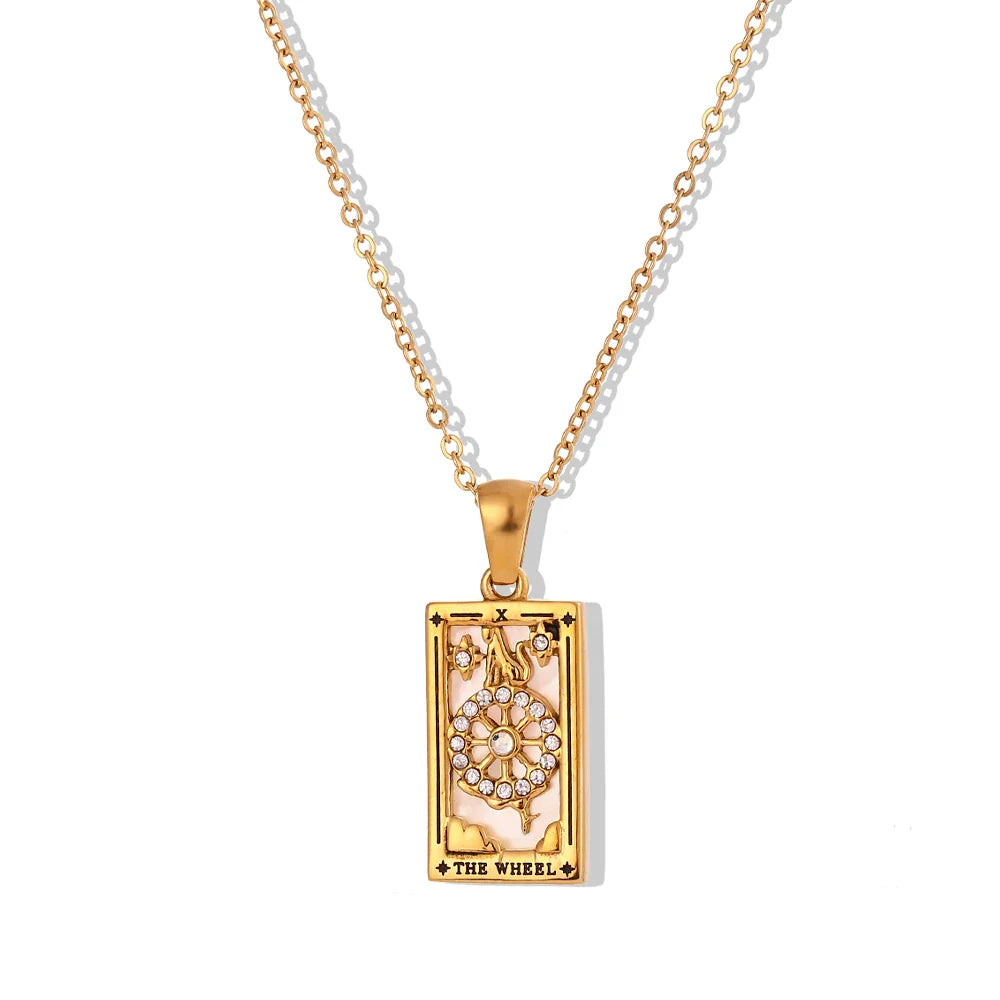Mystika – Collar Tarot con Colgante Rectangular y Strass