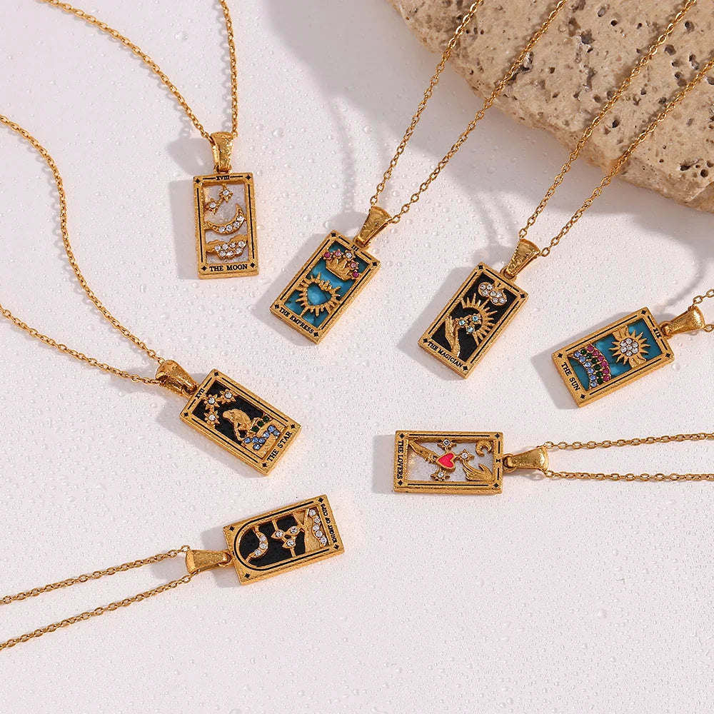 Mystika – Collar Tarot con Colgante Rectangular