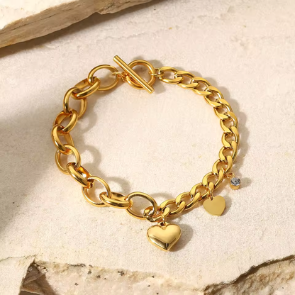 Akira – Pulsera Corazón con Zirconia Elegante
