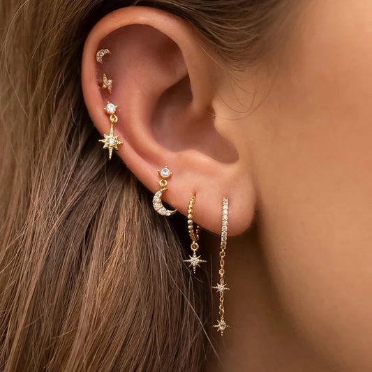 Aurora – Set de Pendientes Asimétricos Estrella y Luna (6 piezas)