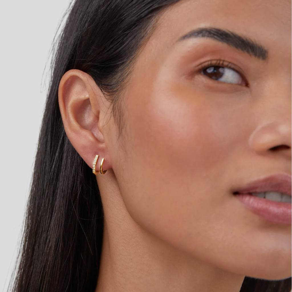Zendaya – Pendientes de Garras de Cristal en Oro de 18K