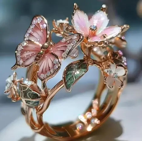 Mayla – Anillo con Flor y Mariposa Dorados para Mujer