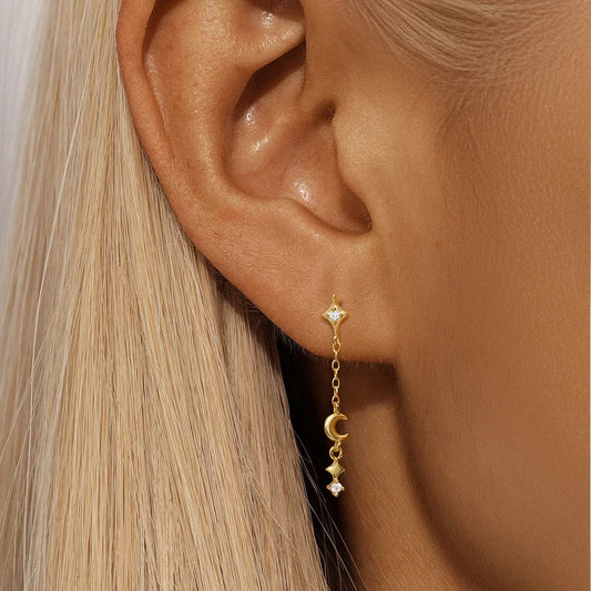 Suki – Pendientes Estrella con Diamantes Empotrados