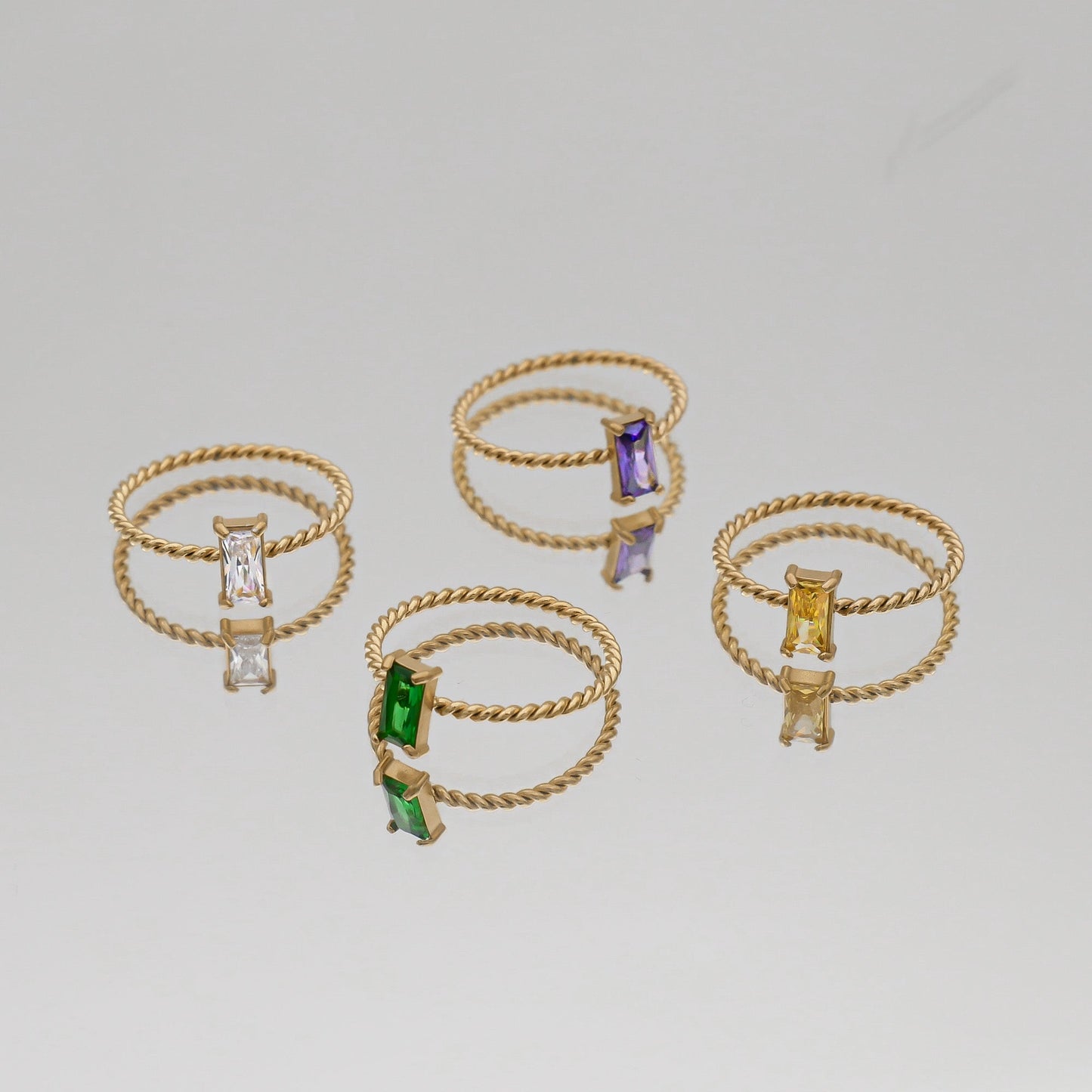 Selin – Anillo Piedra Fina Torsionada