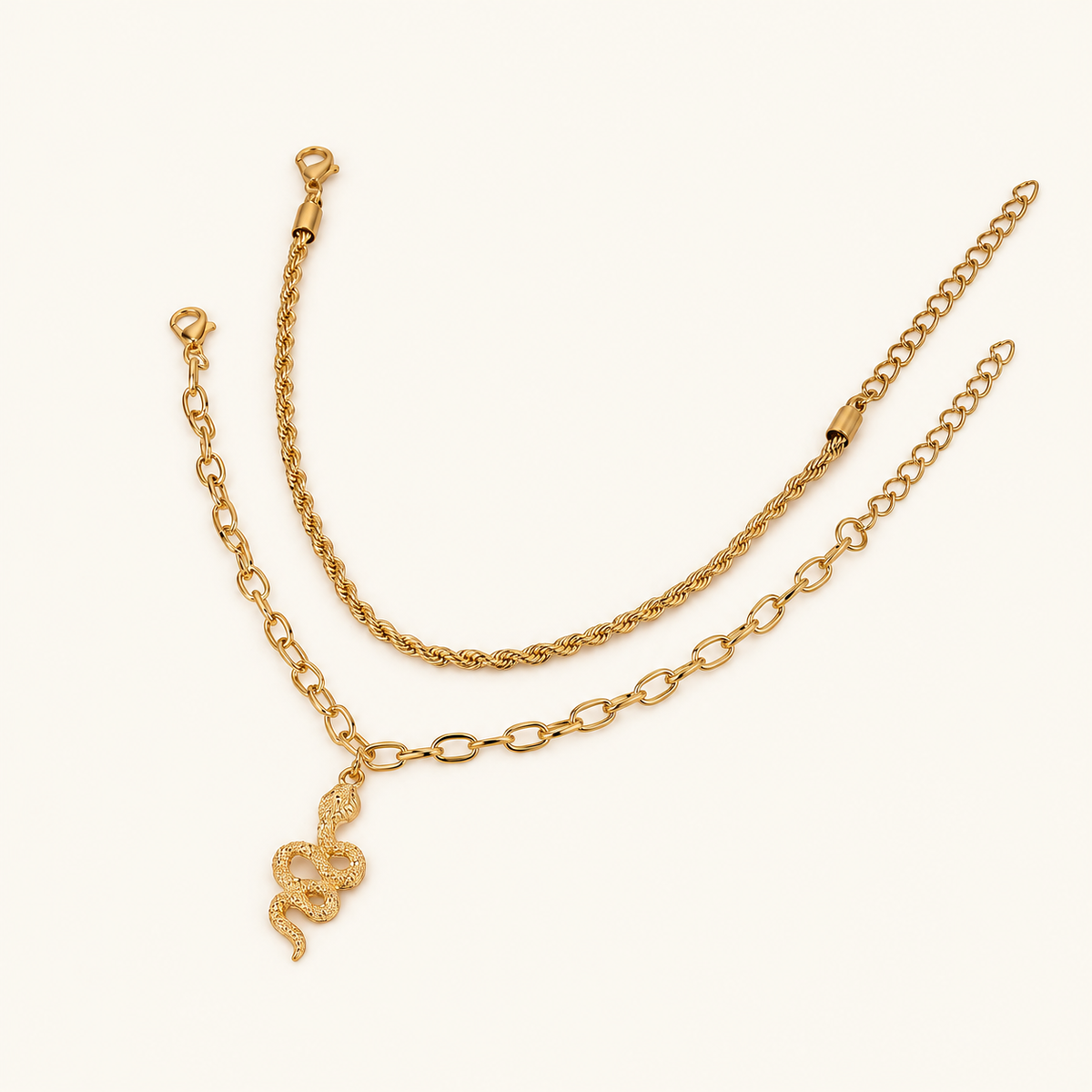Pulsera Ajustable para Damas con Diseño de Serpiente