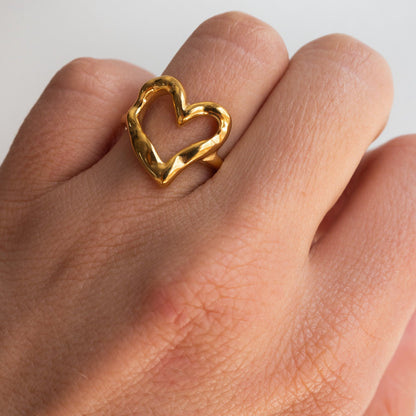 Ren – Anillo de Acero de Titanio Baño de Oro No Débil