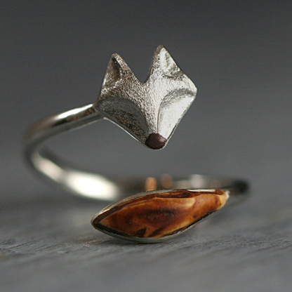 Anillo ajustable de zorro de madera - Anillo de cara de zorro de plata