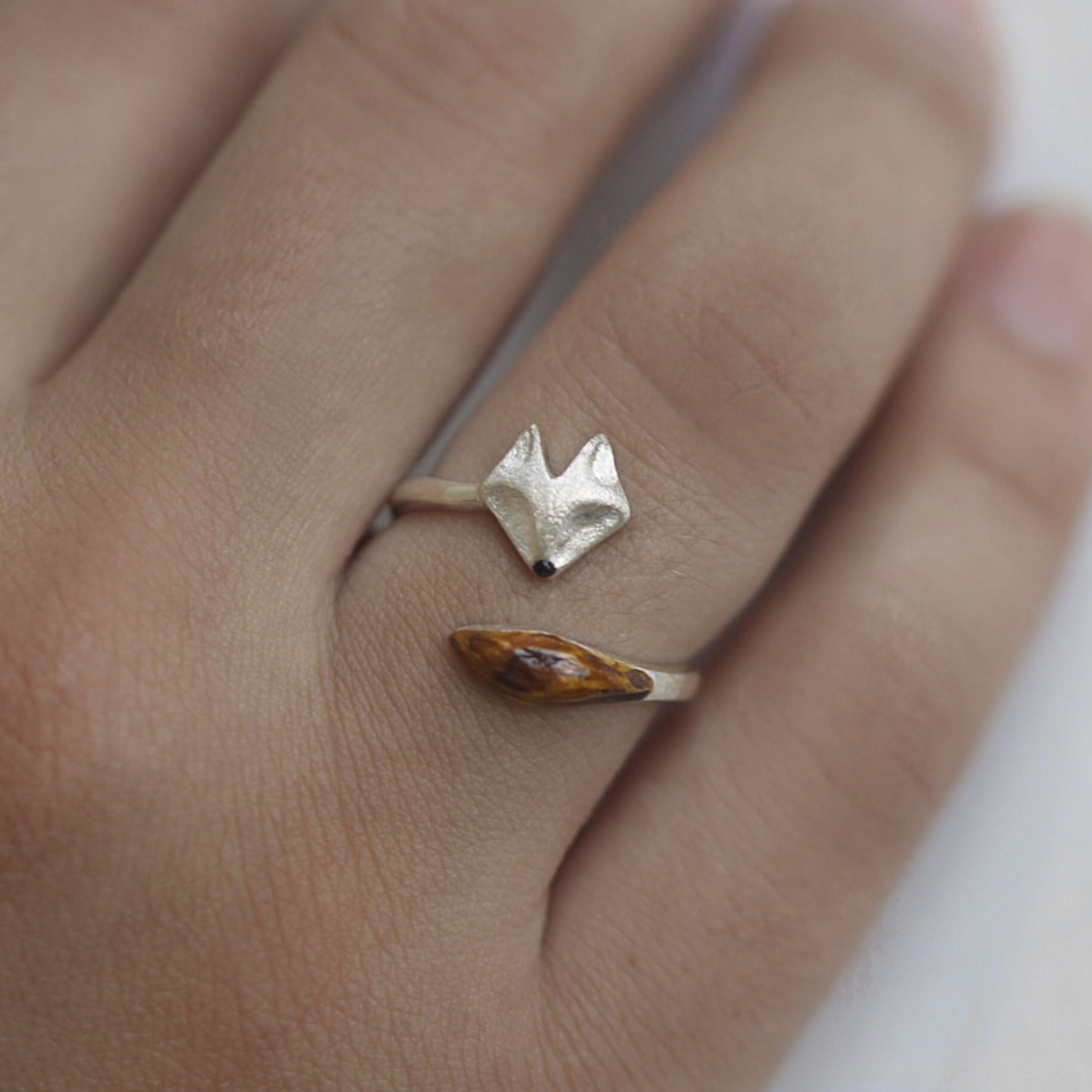 Anillo ajustable de zorro de madera - Anillo de cara de zorro de plata