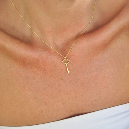 Colgante de llave dorada - Collar de candado
