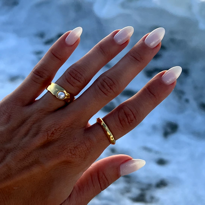 Zayra – Anillo Vintage con Perla Natural en Oro