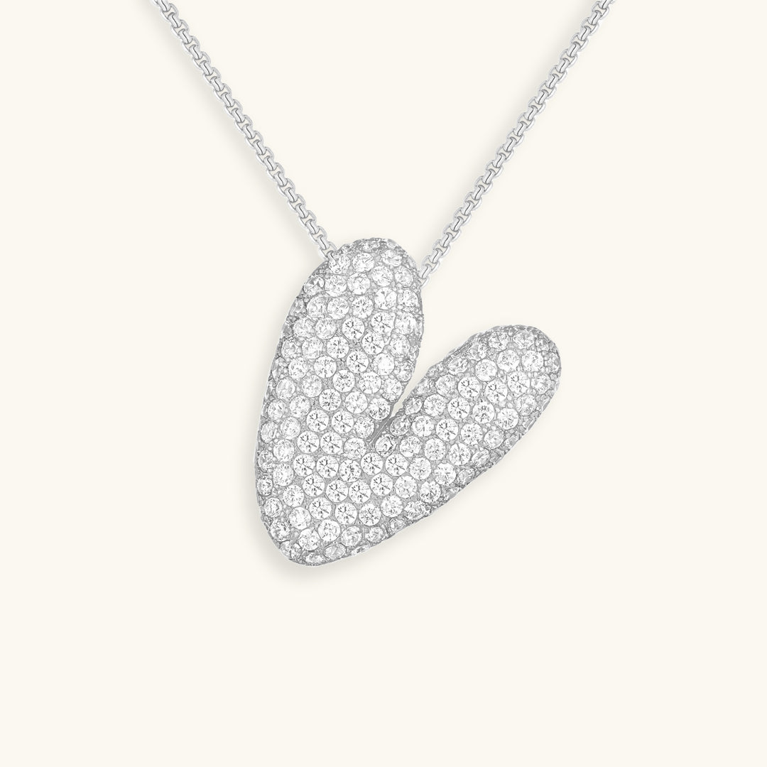 Collar de diamantes con inicial en burbuja