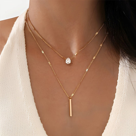 Virelle – Collar Superpuesto Dorado de Doble Fila con Colgante