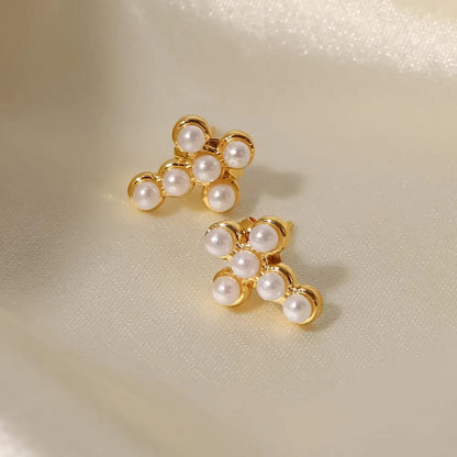 Kyla – Pendientes Cruz con Perla y Zirconia Elegantes