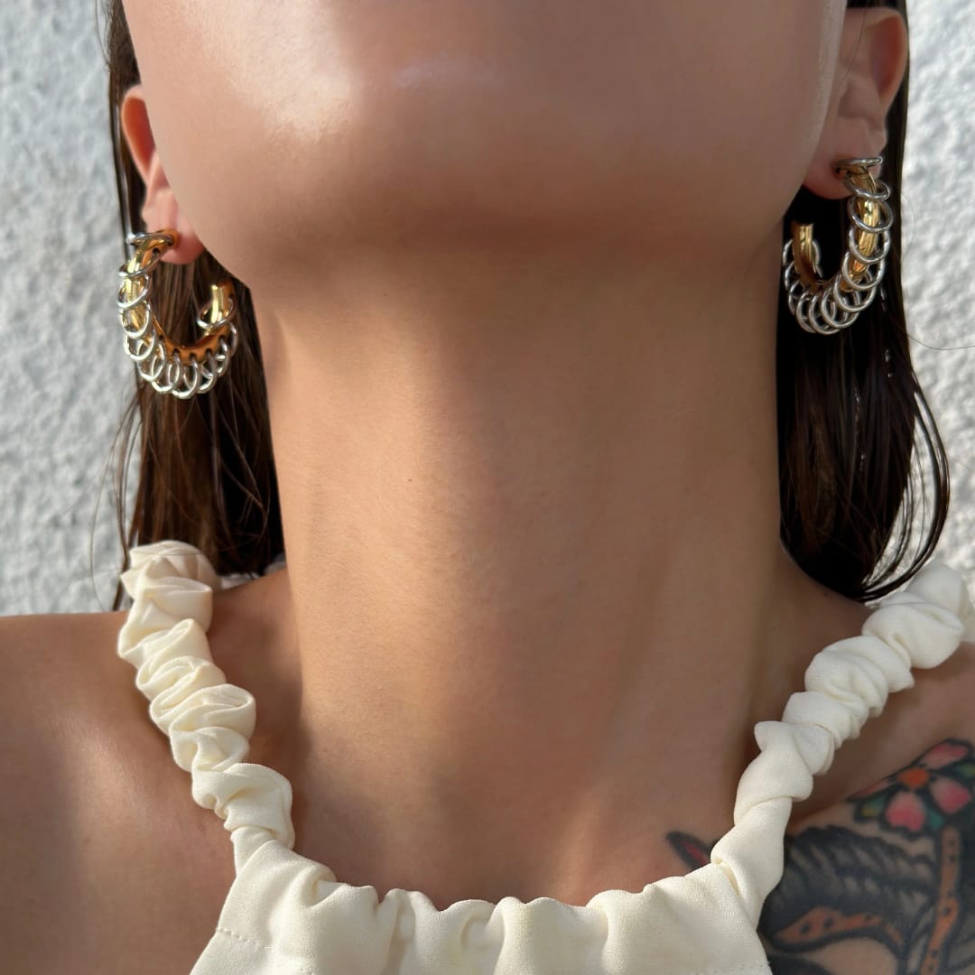 Luciana – Pendientes Aro C Dorados Elegantes