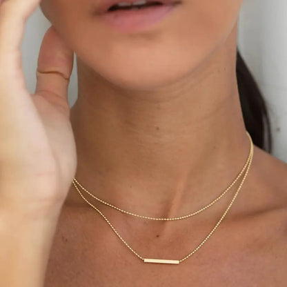 Livia – Collar de Acero Elegante