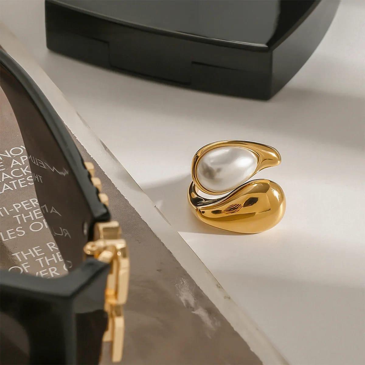 Nerisa – Anillo de Perla Elegante