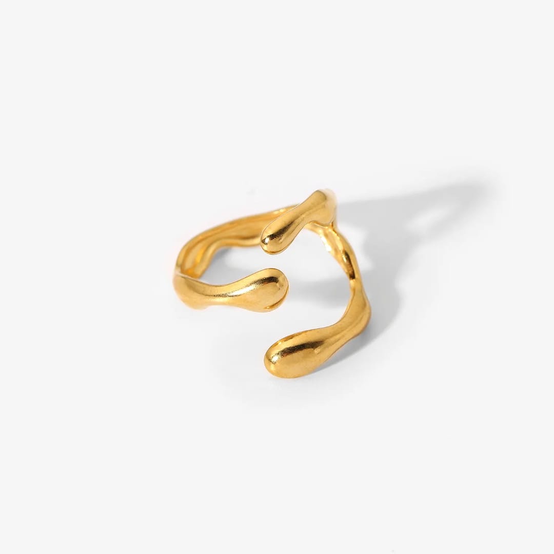 Aika – Anillo Media Luna Irregular Elegante