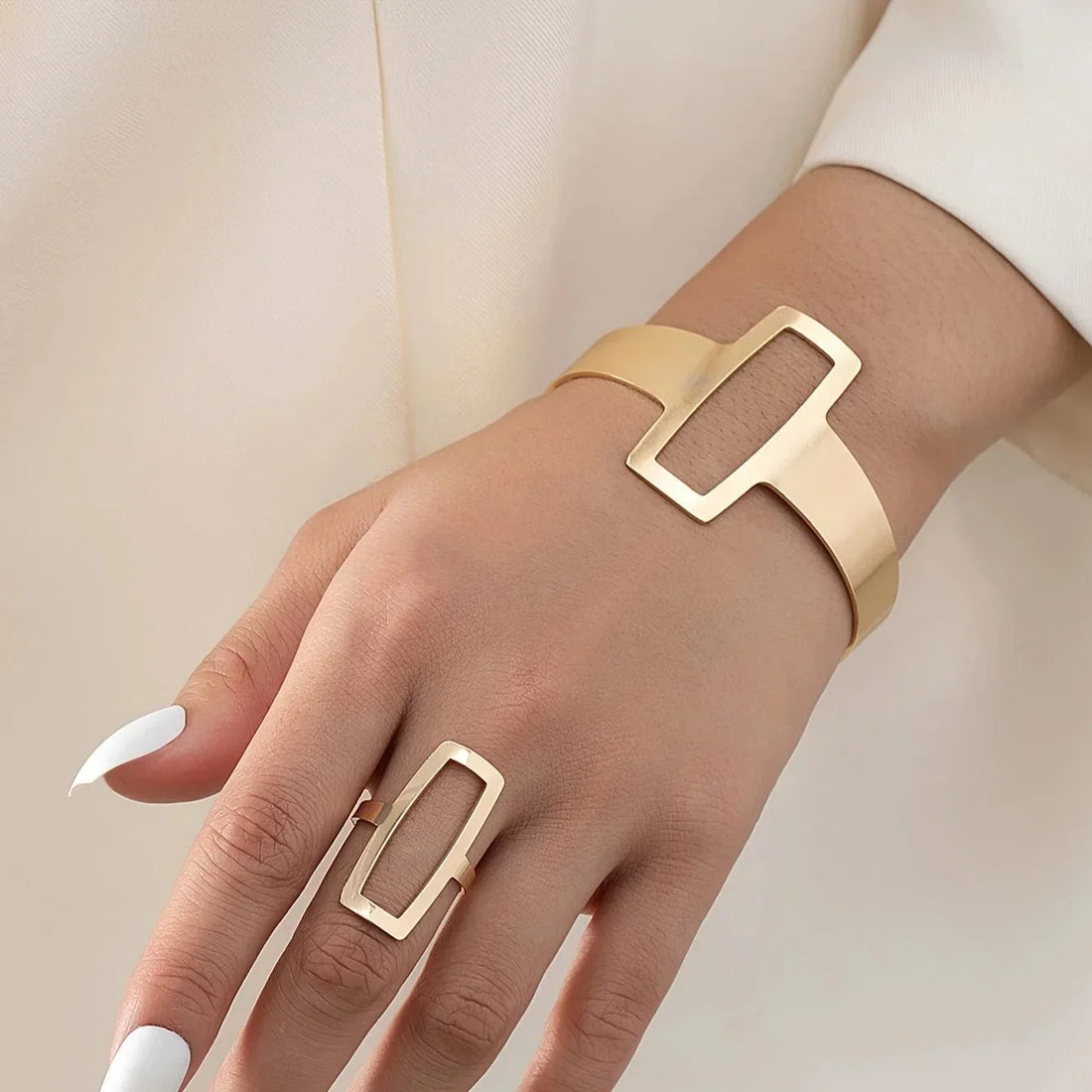 Conjunto de pulsera y anillo ajustables para mujeres con diseño geométrico rectangular