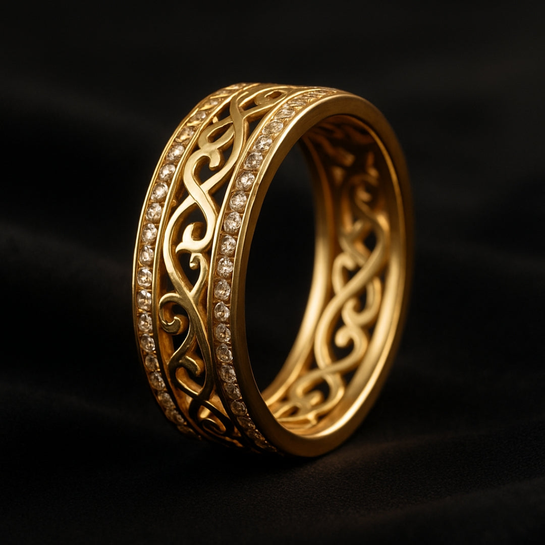 Elena – Anillo Dorado Hueco Brillante