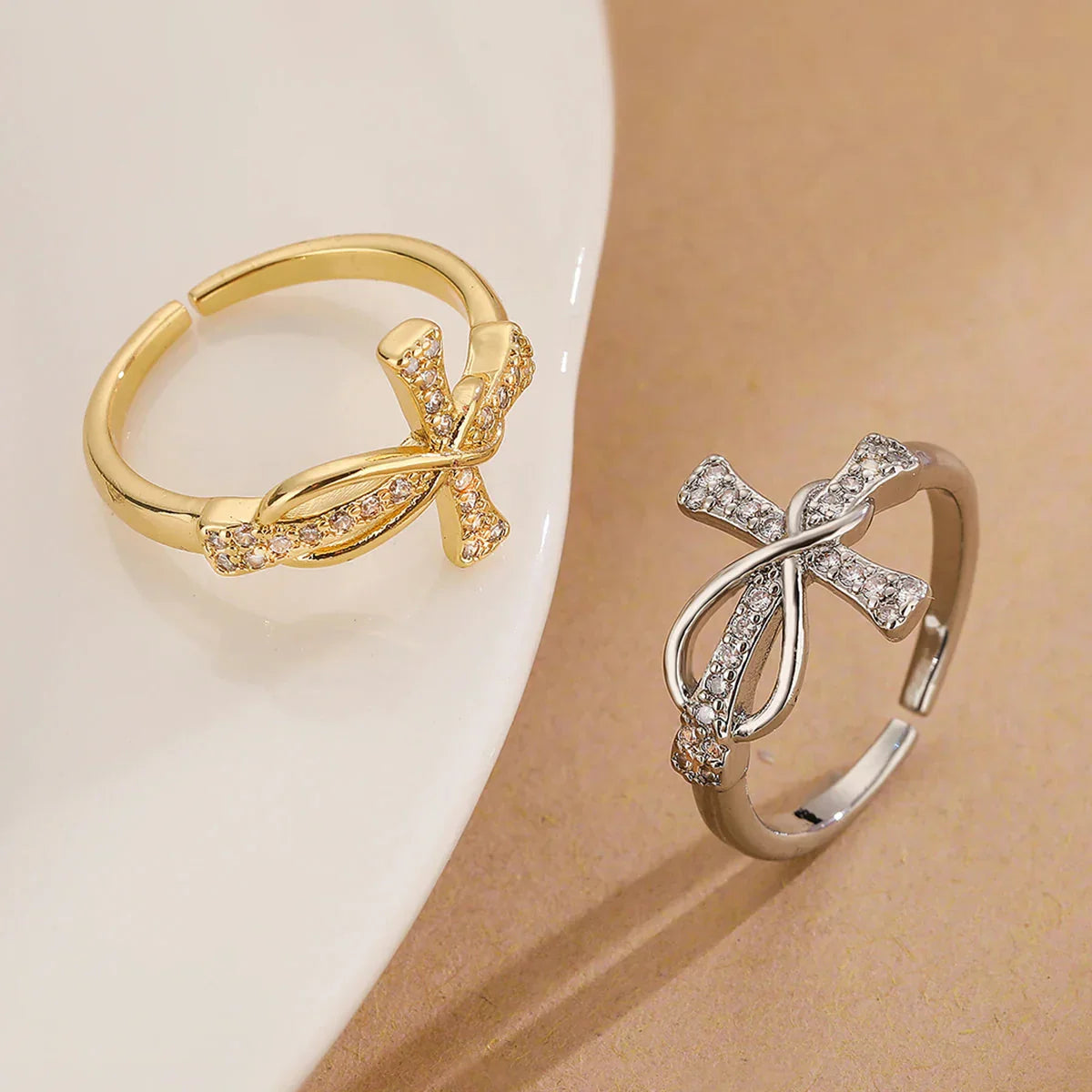 Eliane – Anillo Cruz Cristiana en Circonio para Mujer