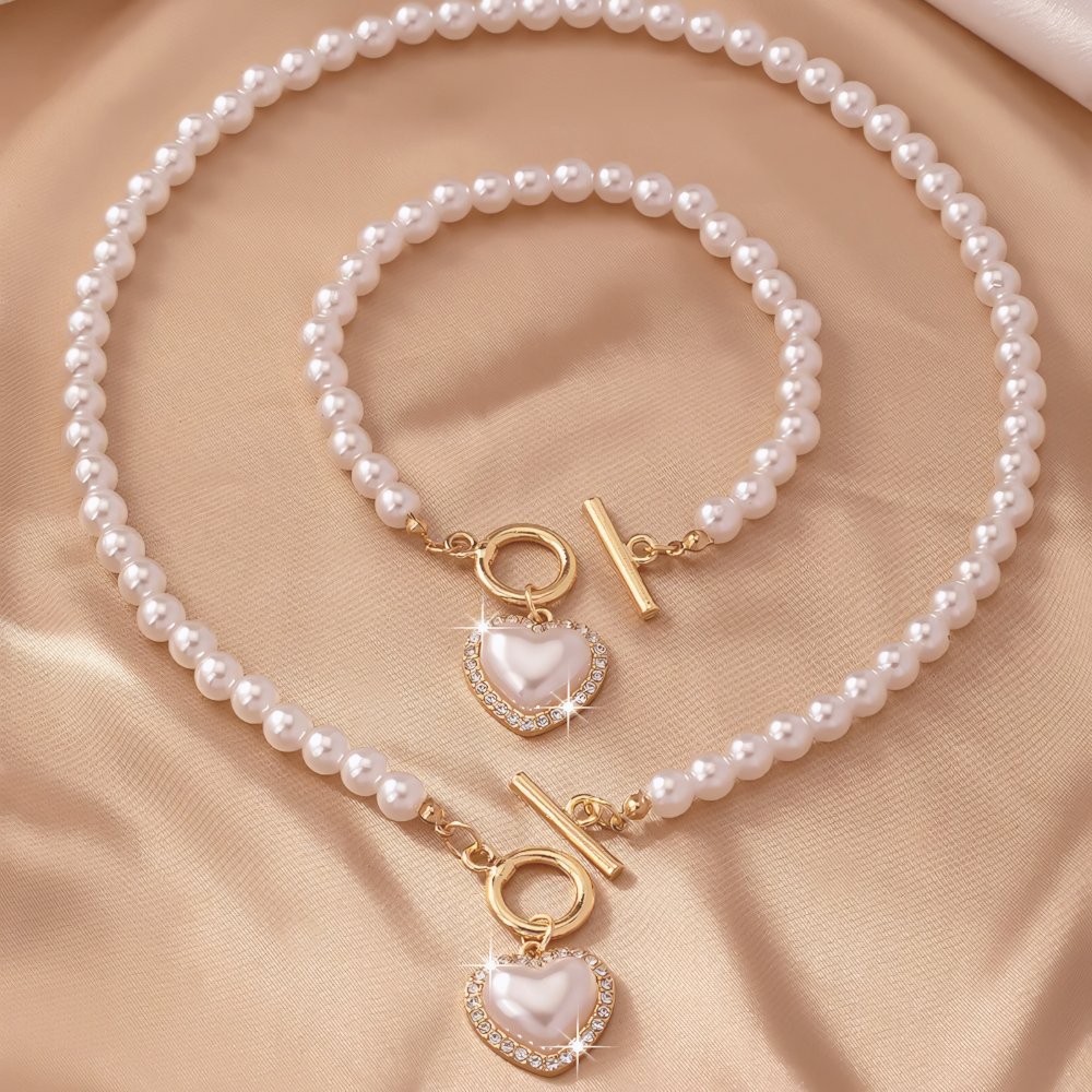 Lara – Conjunto Collar & Pulsera Corazón Perlado