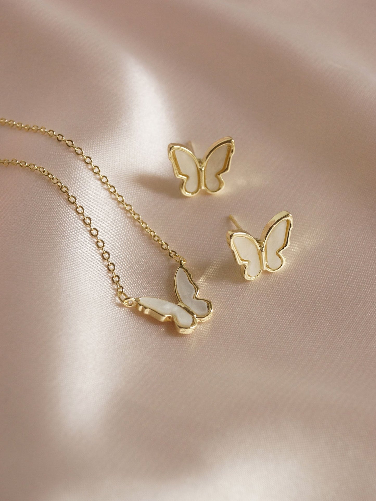 Beabell - Collar de Perlas Mariposa