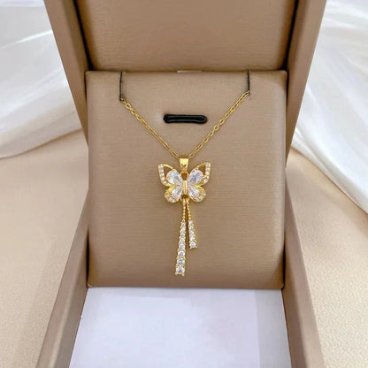 Avie – Collar Mariposa Brillante en Diamantes