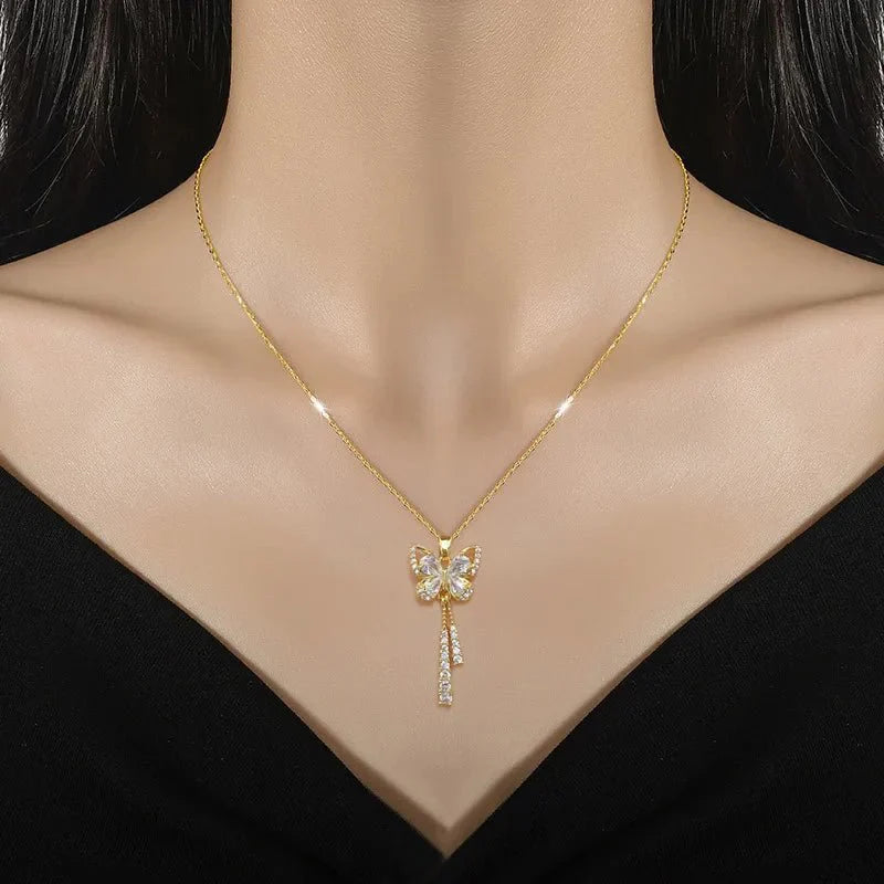 Avie – Collar Mariposa Brillante en Diamantes