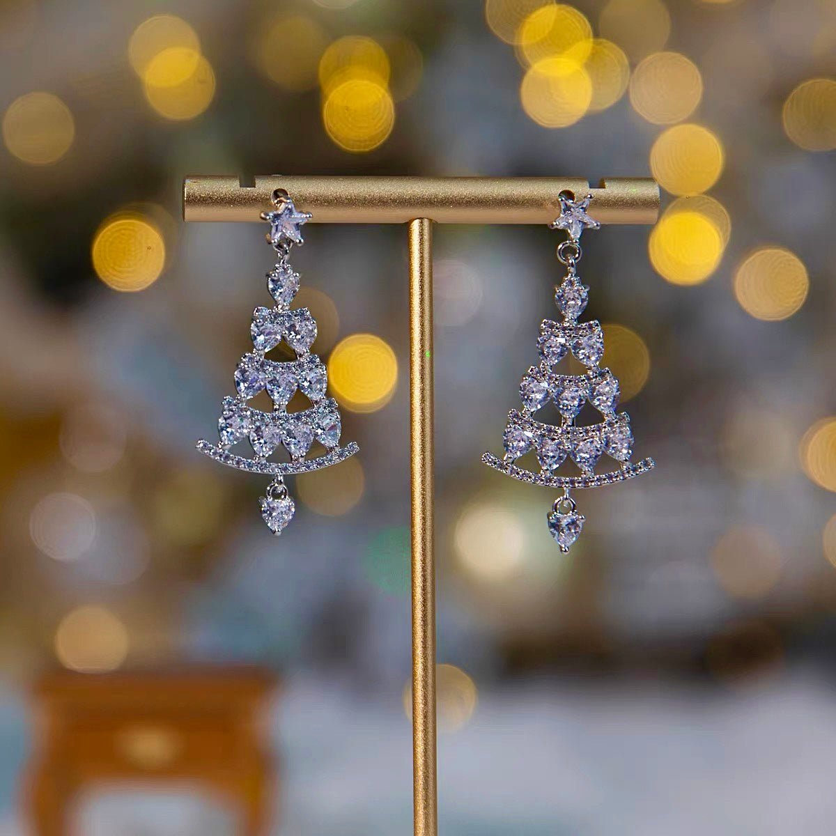 Pendientes para mujeres en forma de árbol de Navidad con acentos de piedra brillante