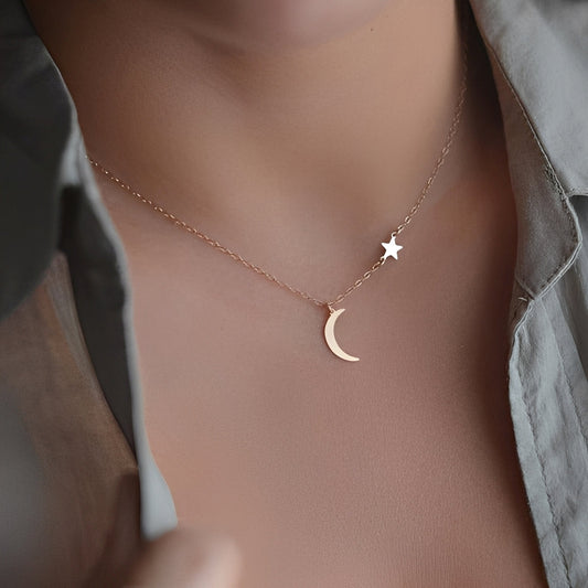Lunaria – Collar Estrella & Luna Poética
